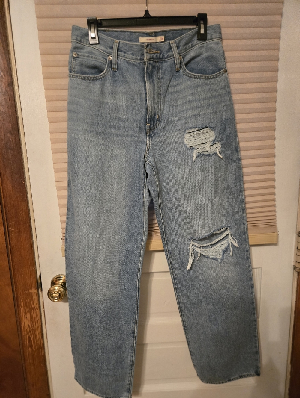 LEVI'S Light Wash Distressed High-Rise Jeans